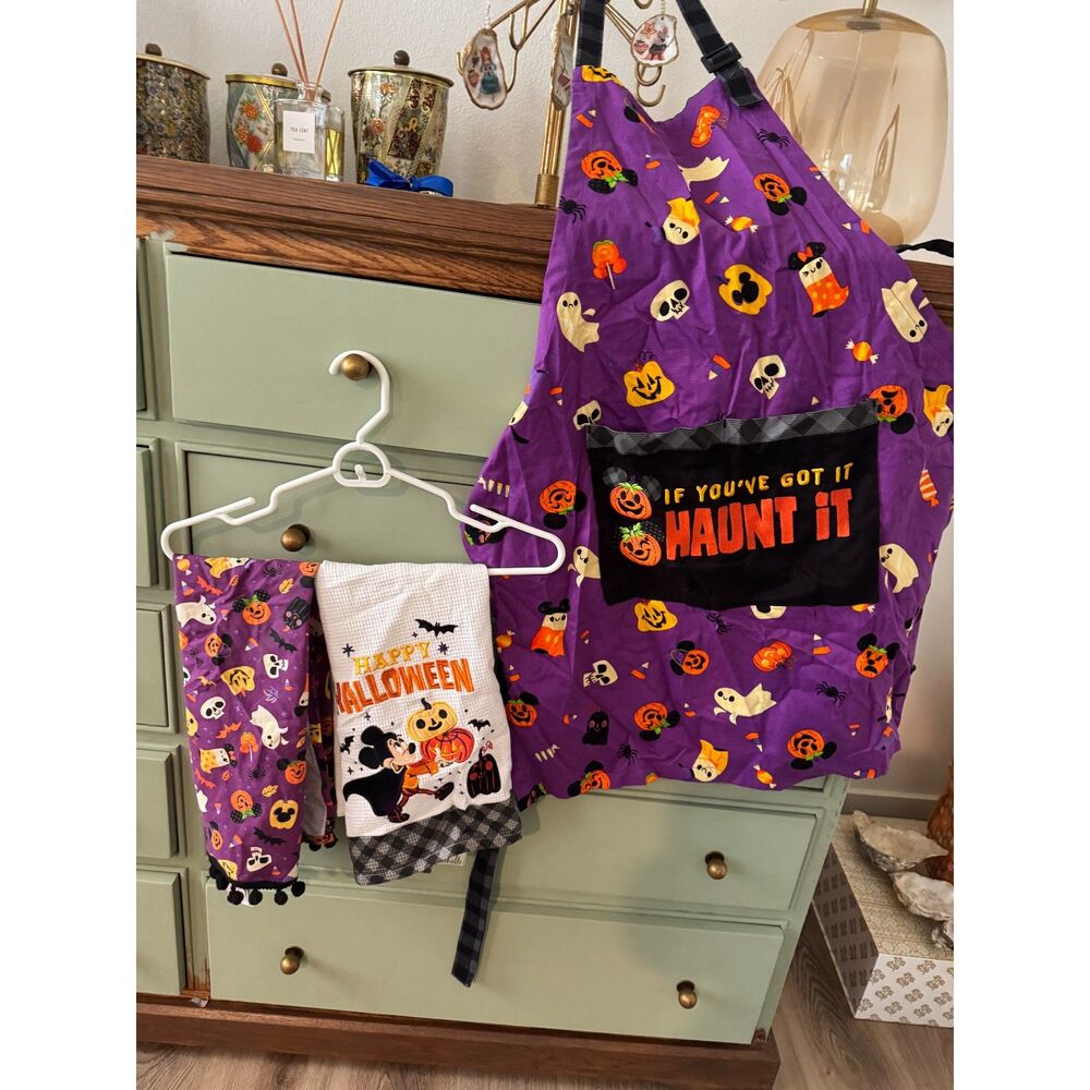 Disney Store Apron Kitchen Towels Bundle NEW Halloween Mickey Mouse